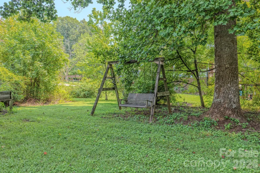 1169 Burkehurst Avenue Morganton, NC 28655