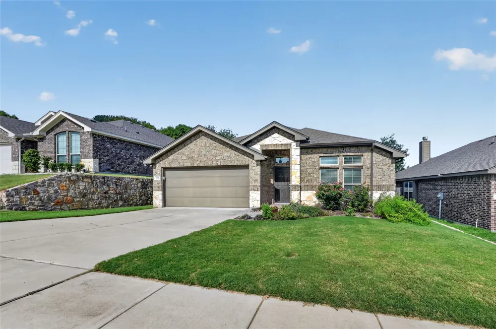 116 Wilson Cliff Drive White Settlement, TX 76108