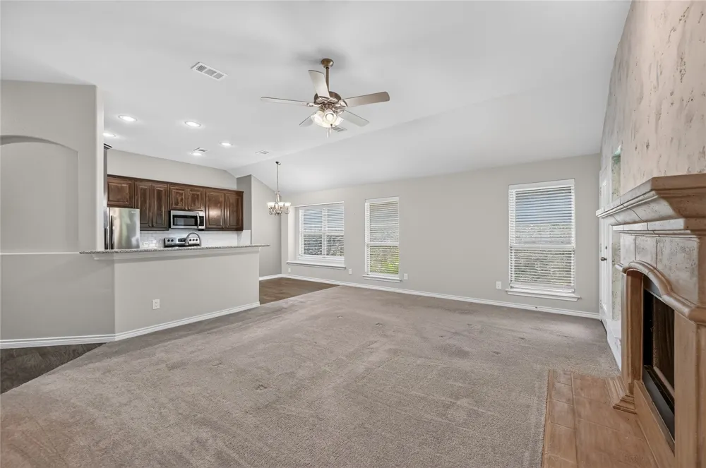 116 Wilson Cliff Drive White Settlement, TX 76108