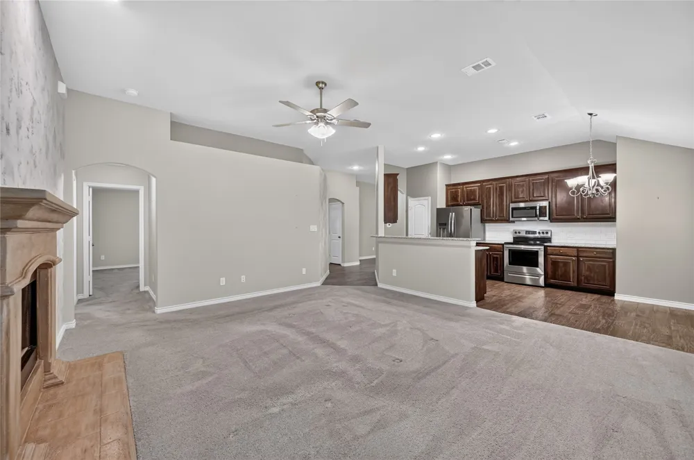 116 Wilson Cliff Drive White Settlement, TX 76108