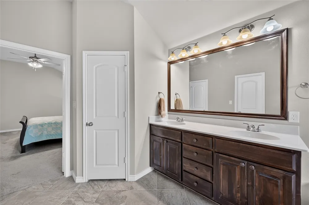 116 Wilson Cliff Drive White Settlement, TX 76108