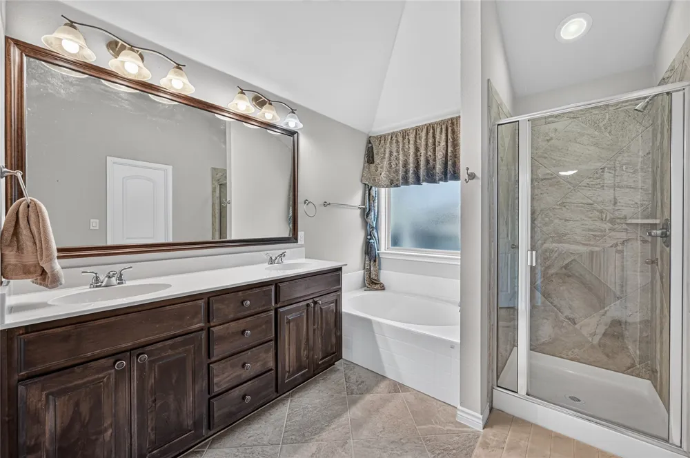 116 Wilson Cliff Drive White Settlement, TX 76108