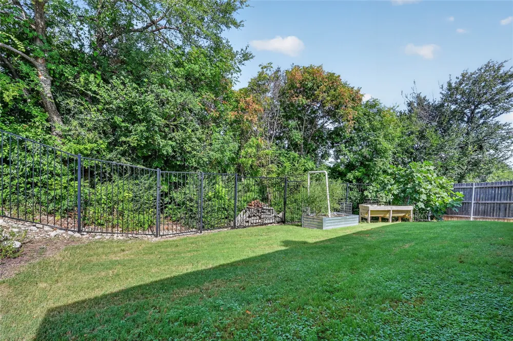 116 Wilson Cliff Drive White Settlement, TX 76108