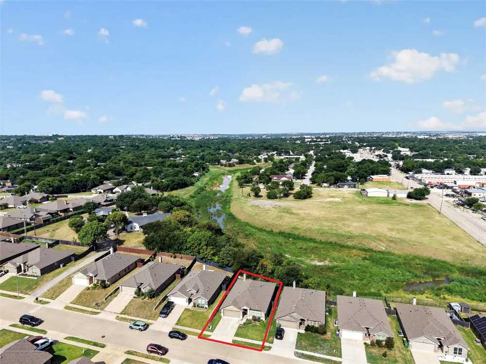 116 Wilson Cliff Drive White Settlement, TX 76108