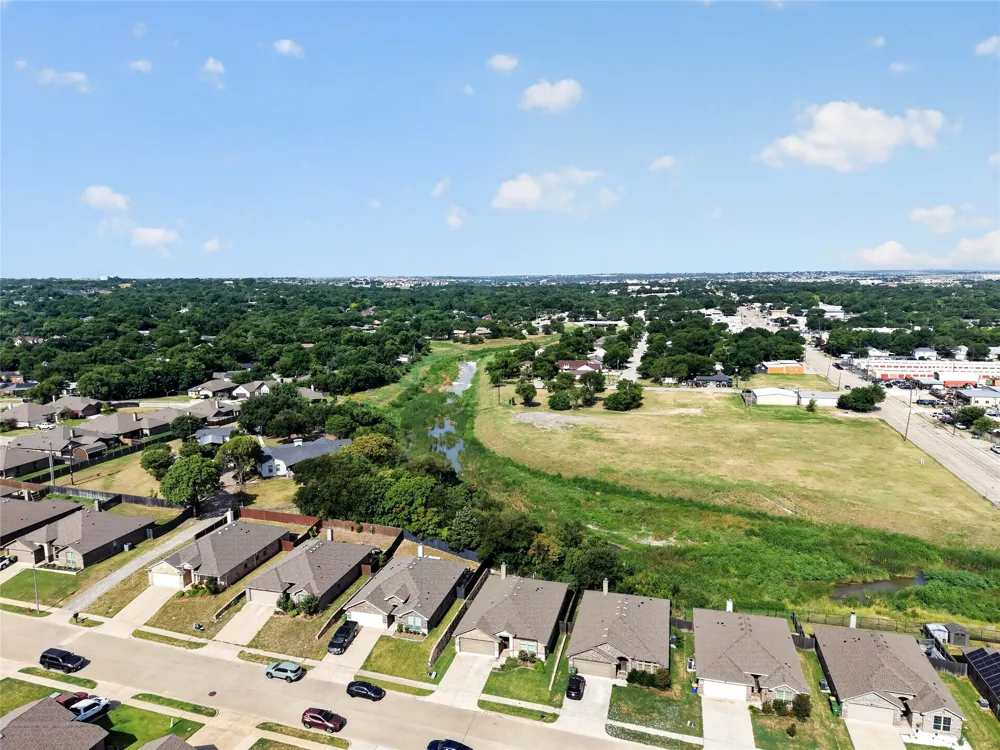116 Wilson Cliff Drive White Settlement, TX 76108