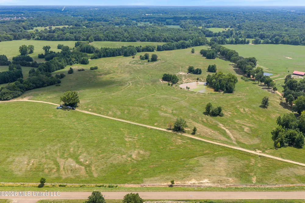 1000 Woolfolk Road Senatobia, MS 38668