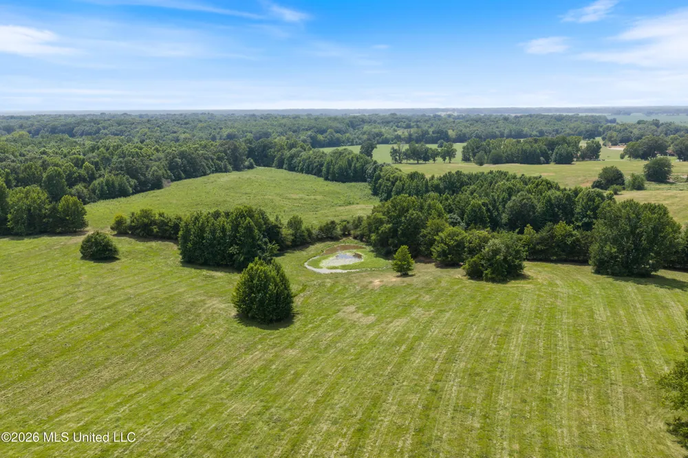 1000 Woolfolk Road Senatobia, MS 38668
