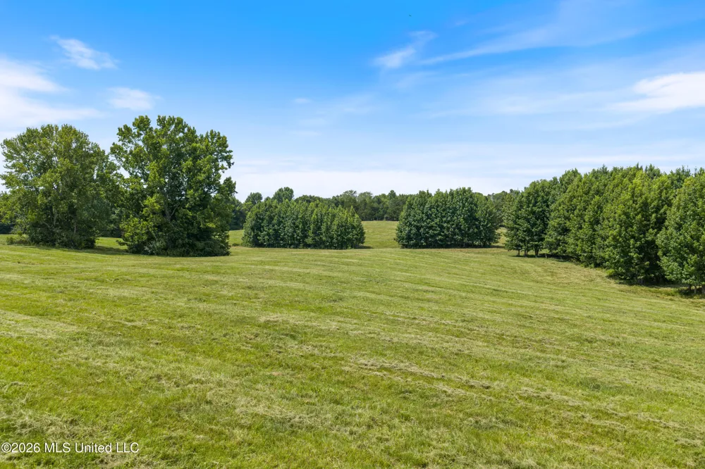 1000 Woolfolk Road Senatobia, MS 38668