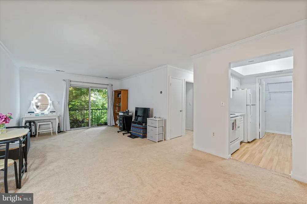 18334 STREAMSIDE DRIVE #303 Gaithersburg, MD 20879