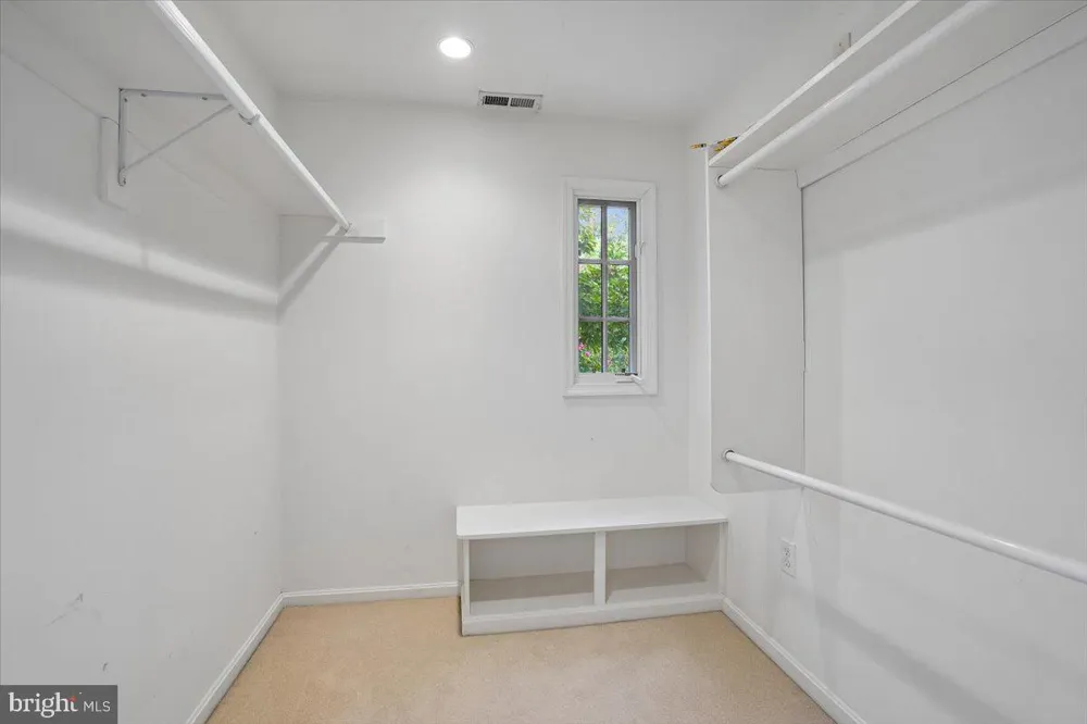 911 RAIL COURT Mclean, VA 22102