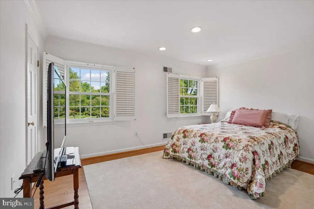 911 RAIL COURT Mclean, VA 22102
