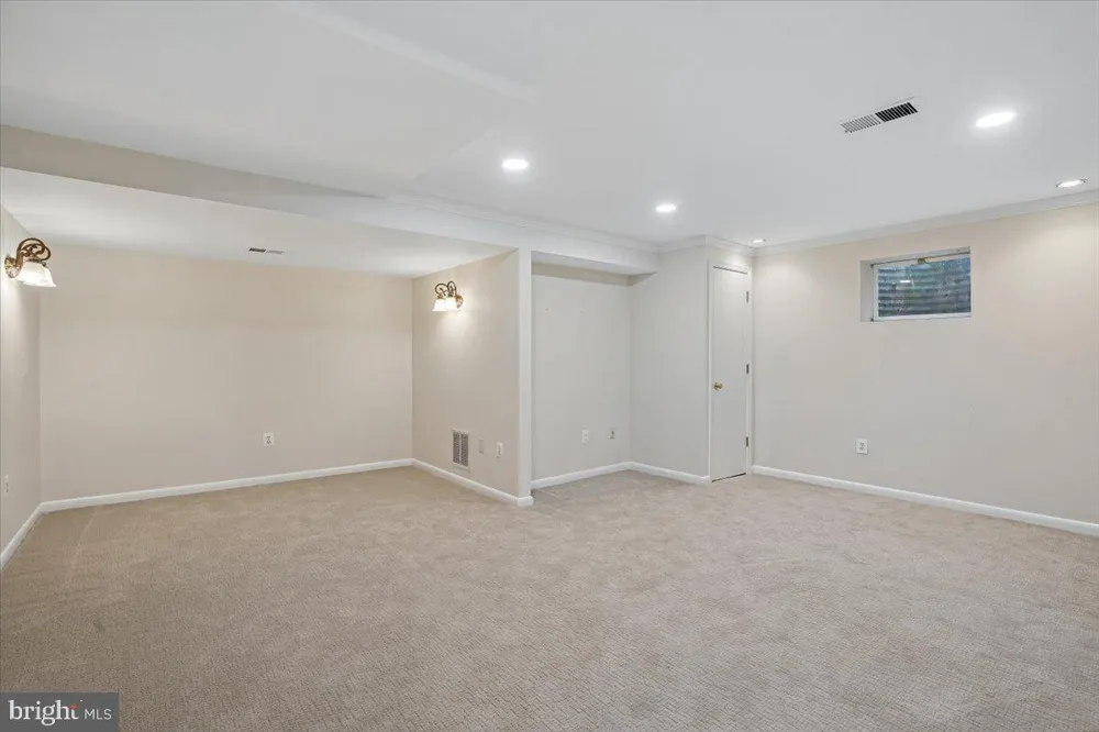 911 RAIL COURT Mclean, VA 22102