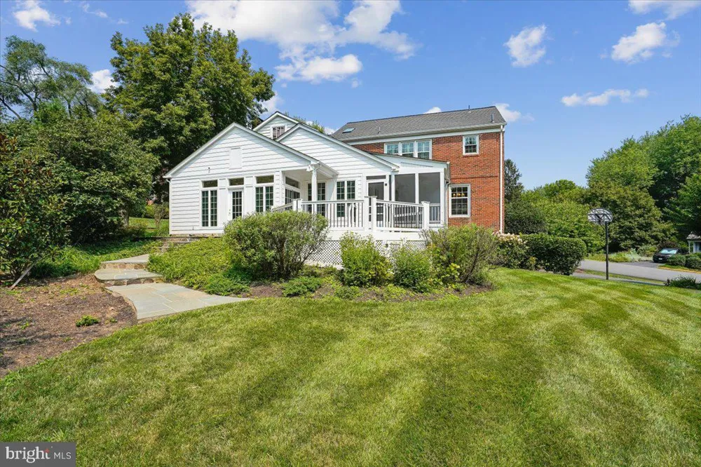 911 RAIL COURT Mclean, VA 22102