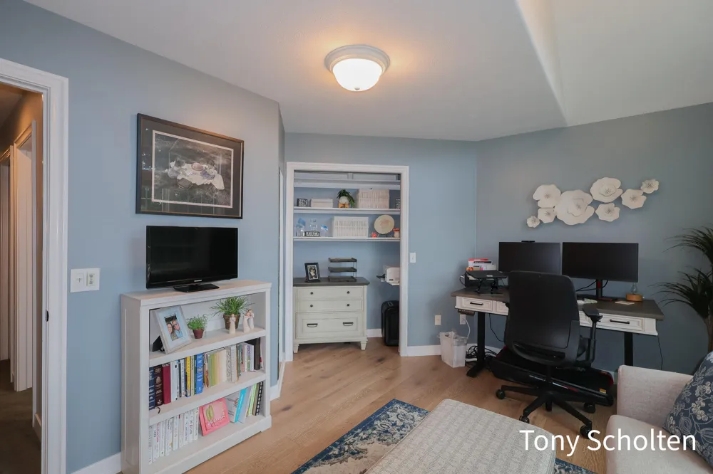 6054 Summerhill Drive Hudsonville, MI 49426
