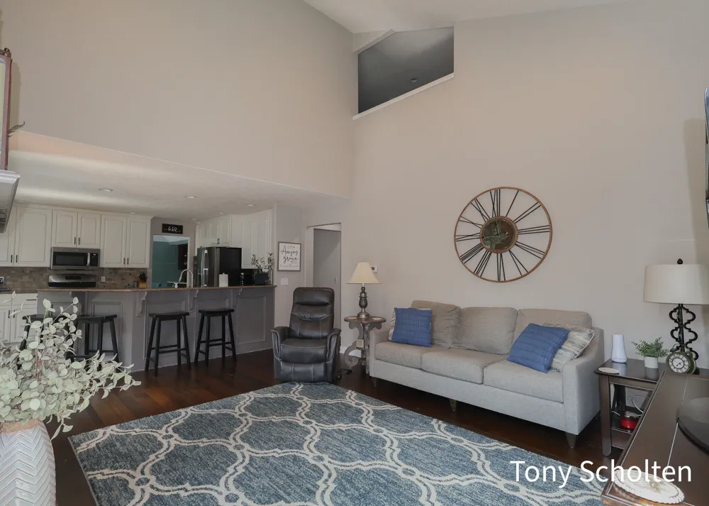 6054 Summerhill Drive Hudsonville, MI 49426