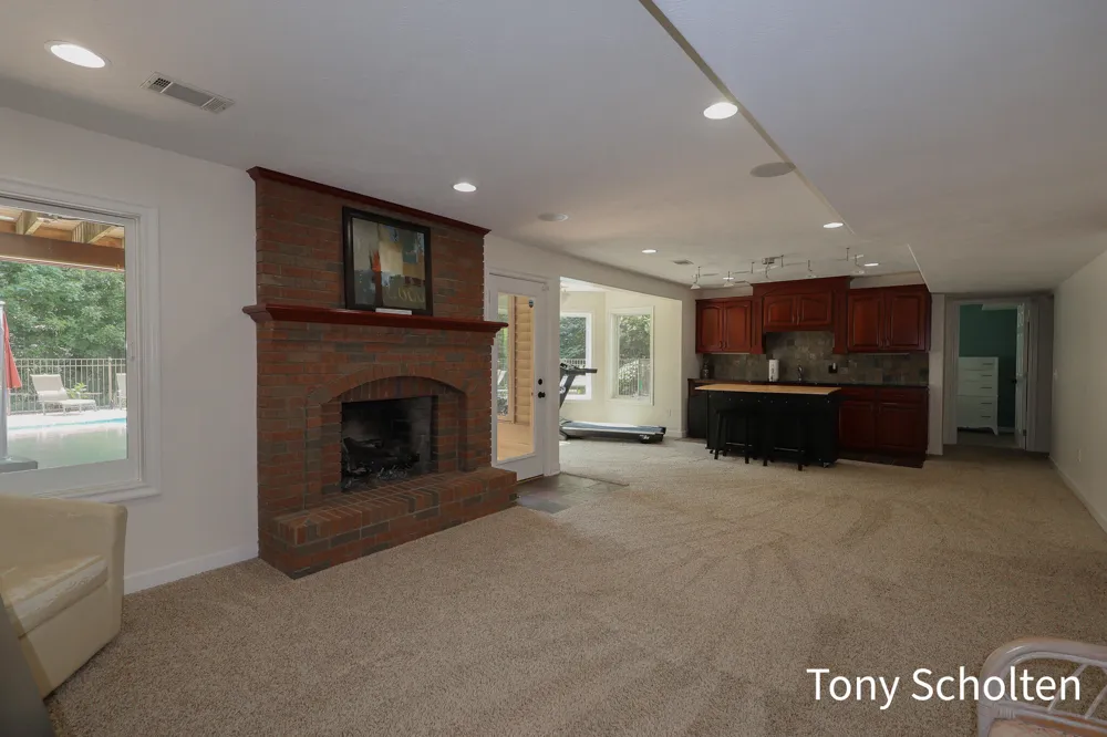 6054 Summerhill Drive Hudsonville, MI 49426