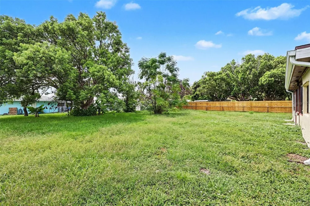 997 MARIPOSA DRIVE NE Palm Bay, FL 32905