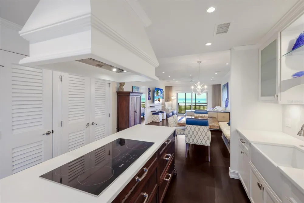 7001 GULF OF MEXICO DRIVE #24 Longboat Key, FL 34228
