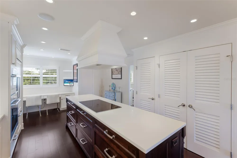7001 GULF OF MEXICO DRIVE #24 Longboat Key, FL 34228