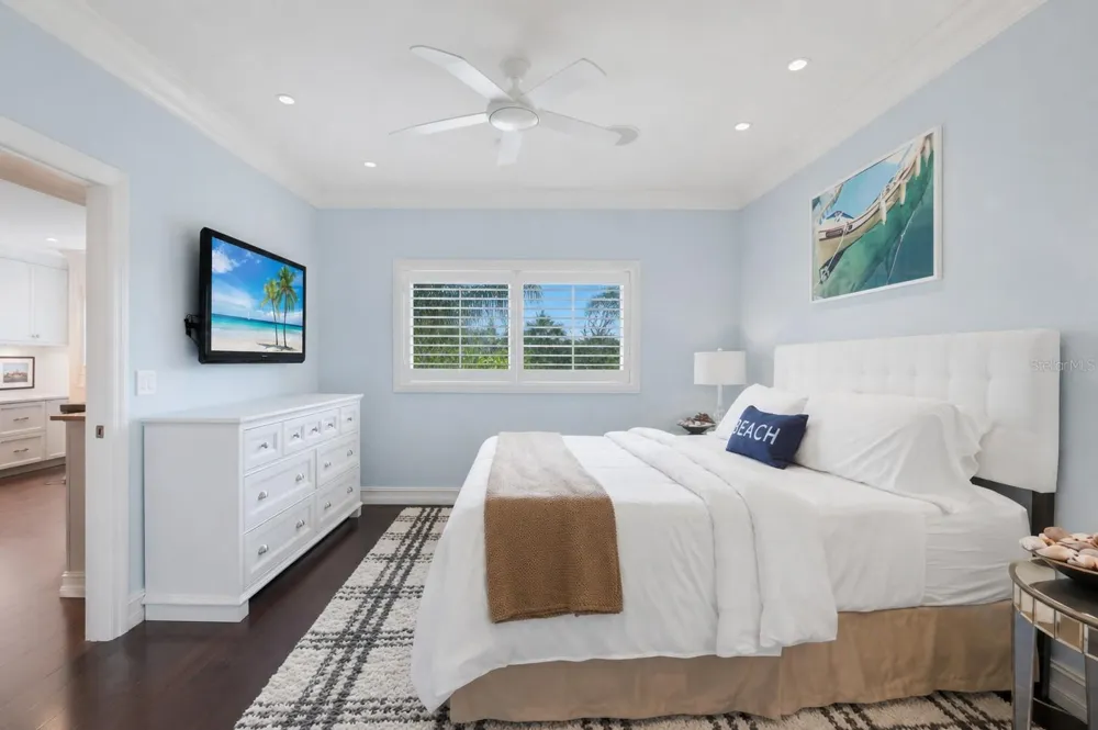 7001 GULF OF MEXICO DRIVE #24 Longboat Key, FL 34228