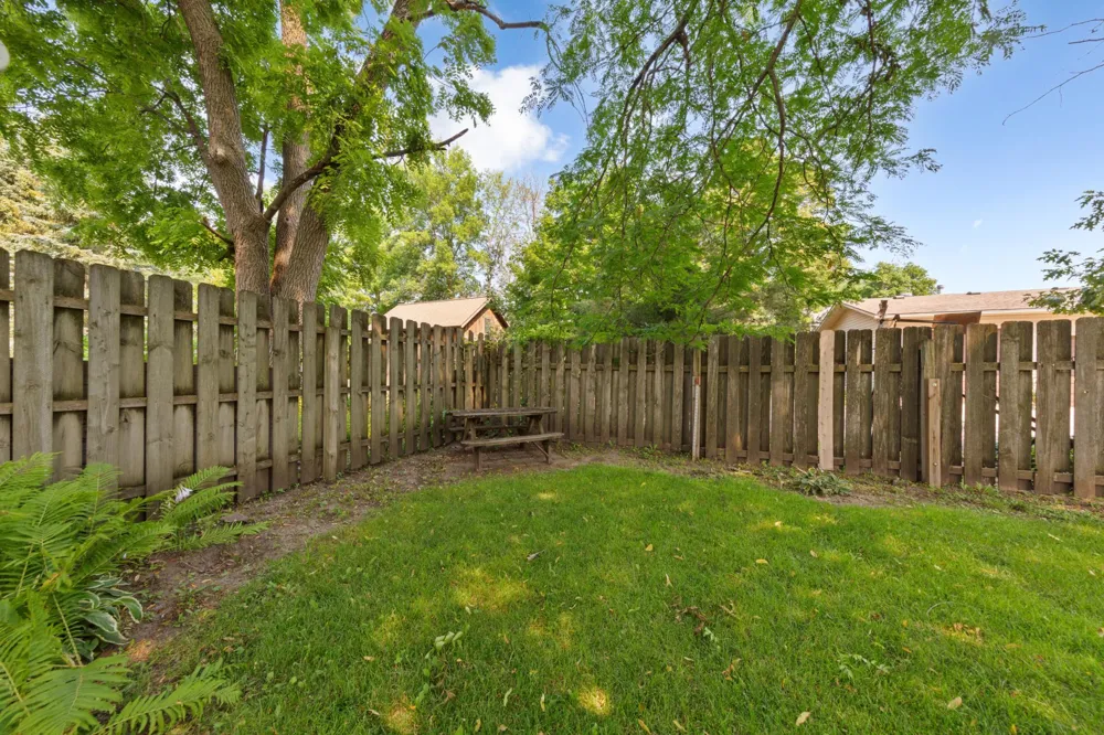 470 16th Street NE Owatonna, MN 55060