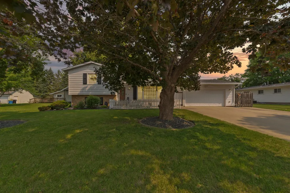 470 16th Street NE Owatonna, MN 55060