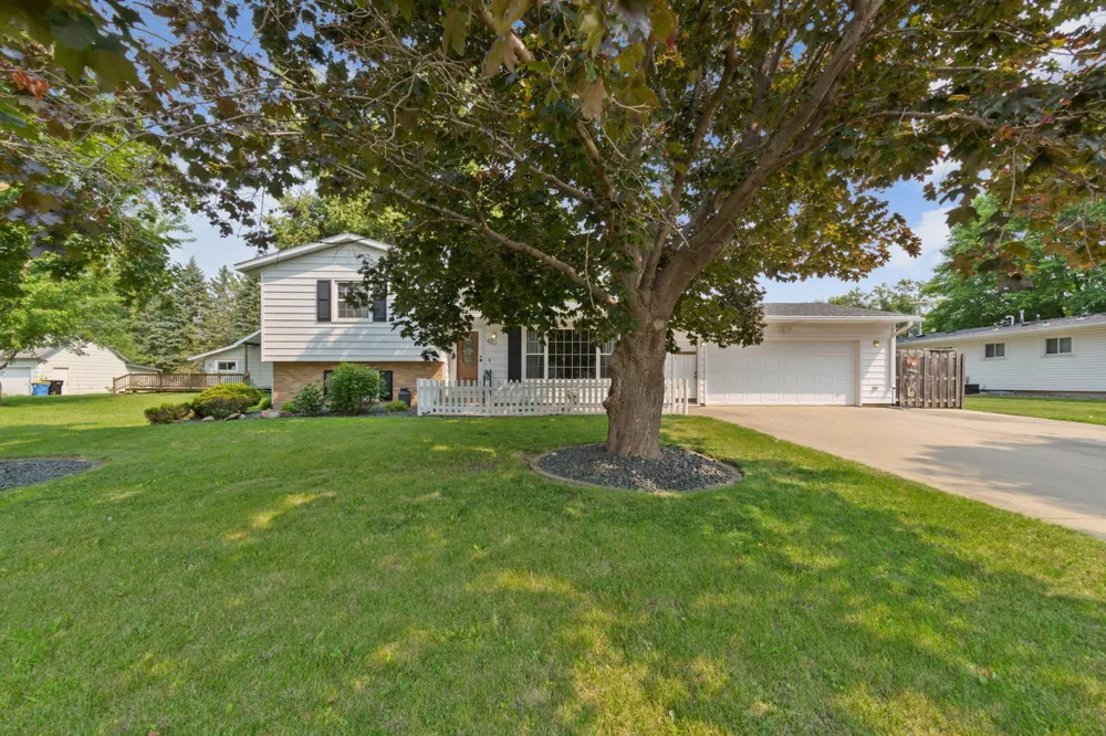 470 16th Street NE Owatonna, MN 55060