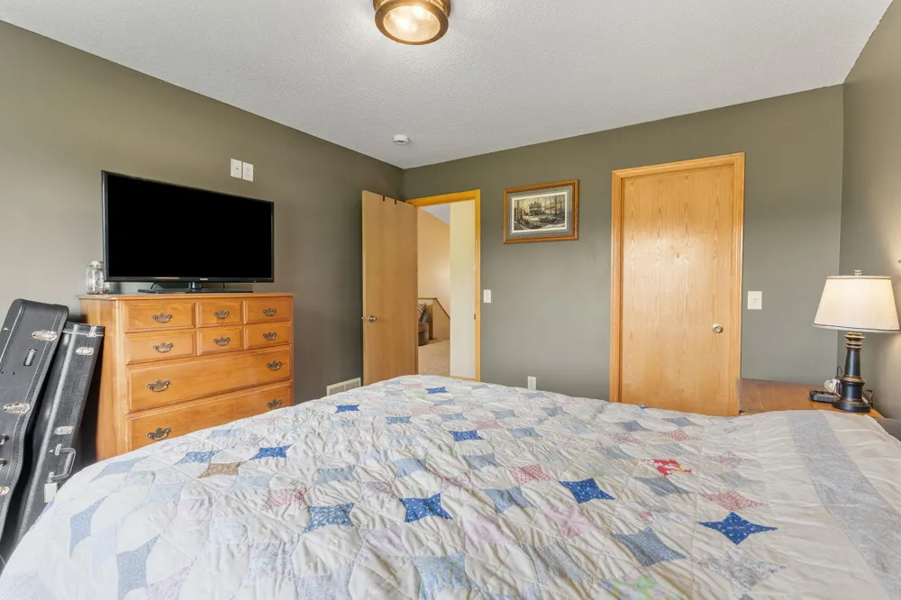 8337 Parkview Avenue NE Otsego, MN 55330