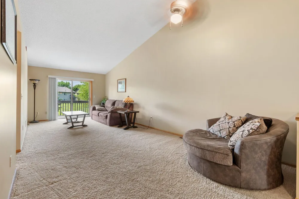 8337 Parkview Avenue NE Otsego, MN 55330