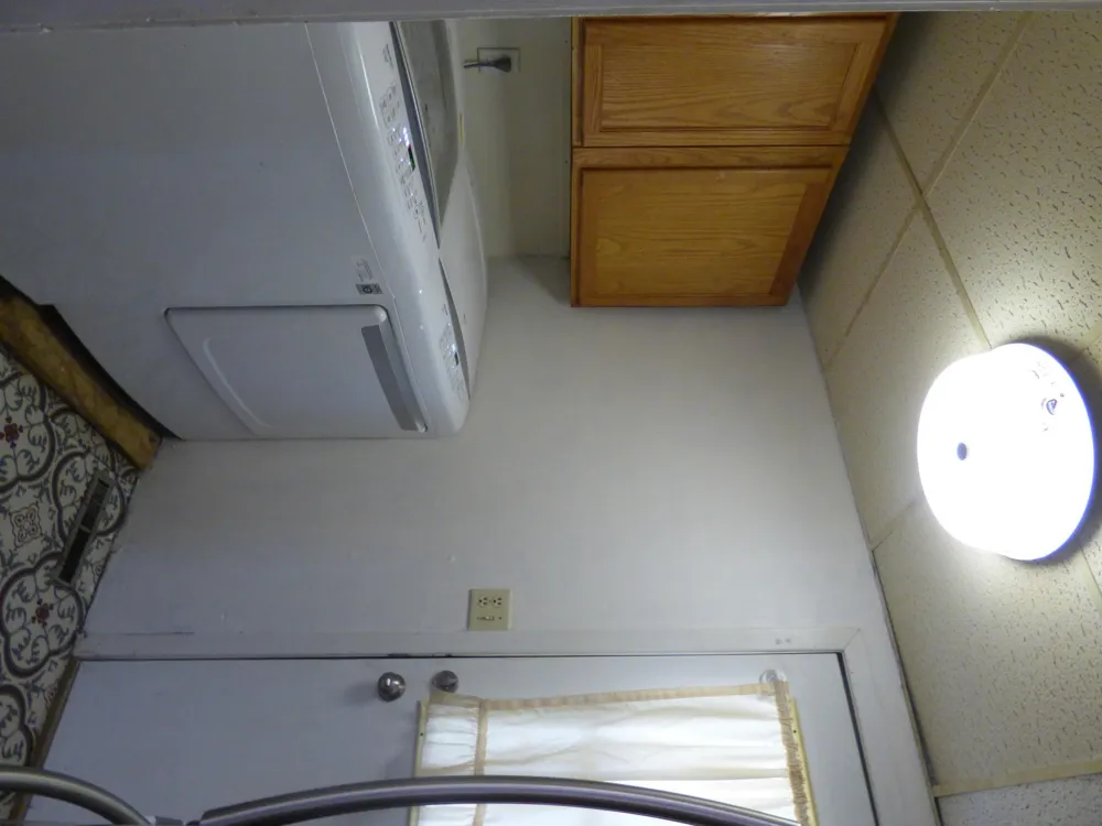 2 S Maple Avenue Le Center, MN 56057
