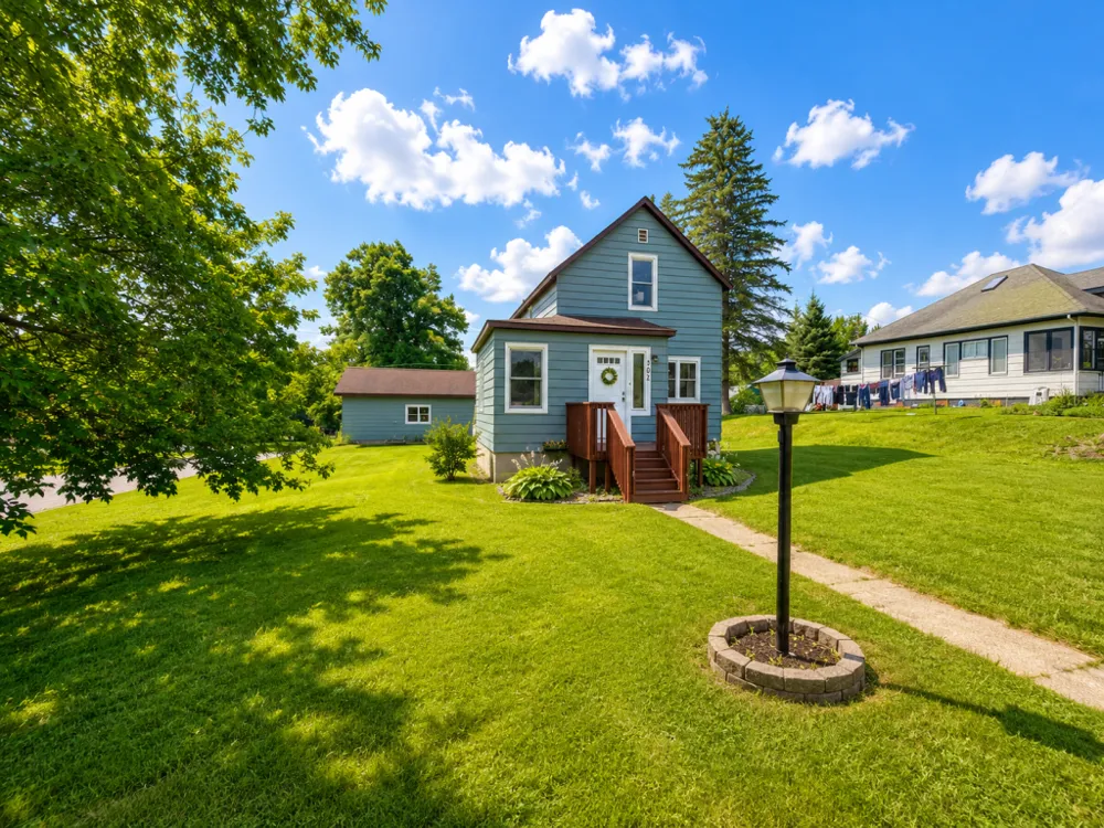 302 Mitchell Street Coleraine, MN 55722