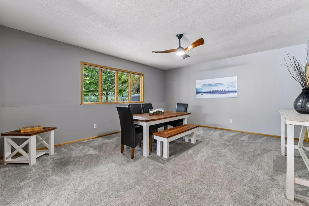 8754 Ridge Ponds Court Victoria, MN 55386