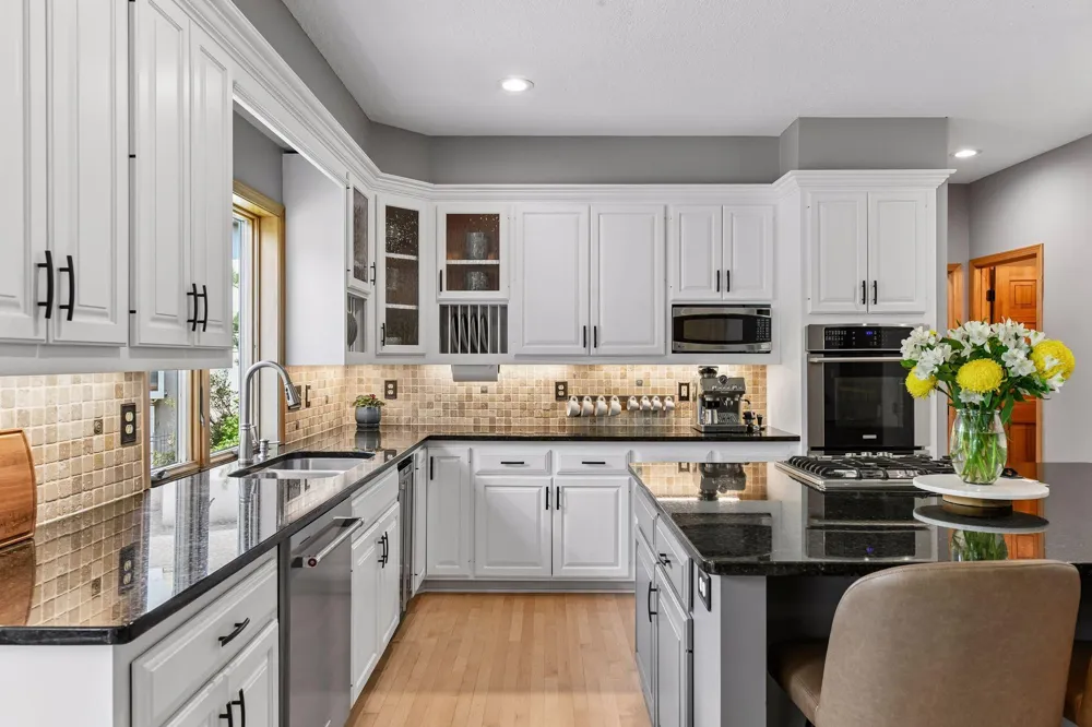 8754 Ridge Ponds Court Victoria, MN 55386