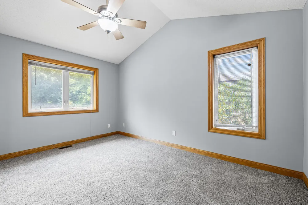5109 382nd Drive North Branch, MN 55056
