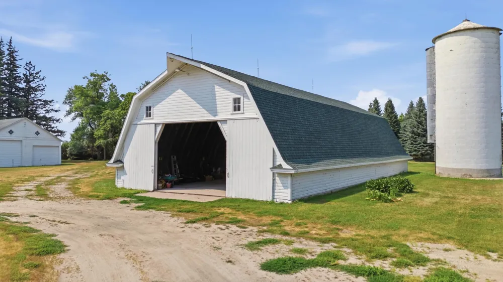 7768 10 Highway Glyndon, MN 56547