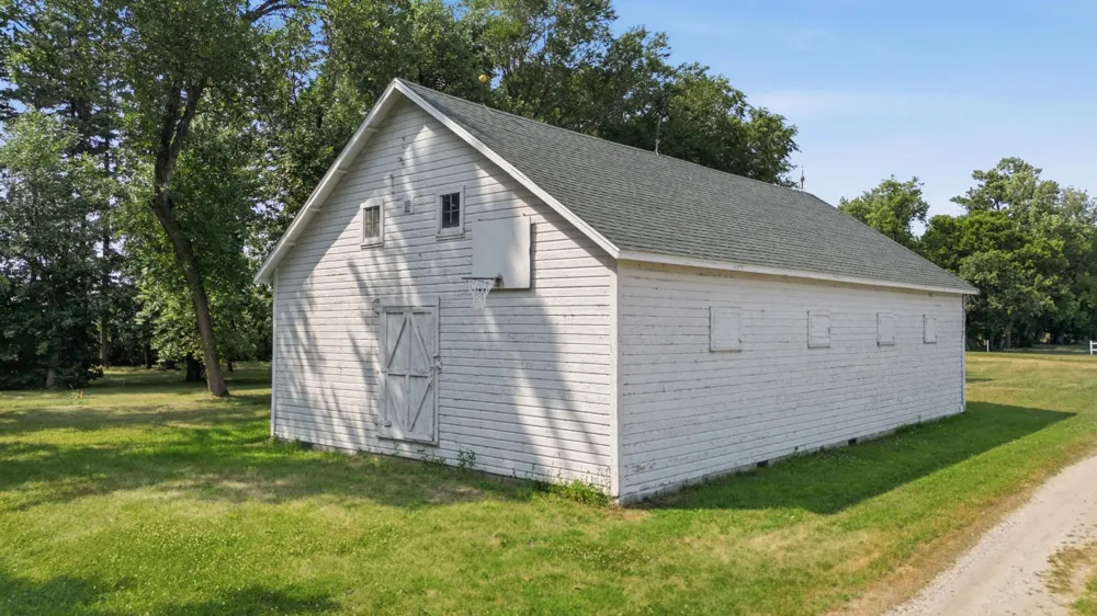 7768 10 Highway Glyndon, MN 56547