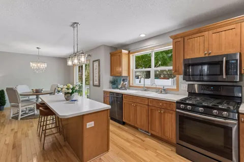 5142 Waterbury Road