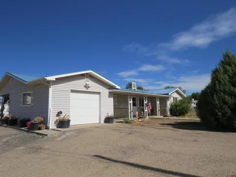 10501 Highway 65