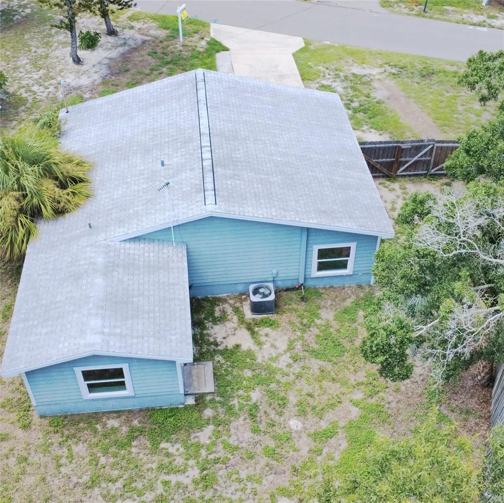 623 DEXTER DRIVE Dunedin, FL 34698