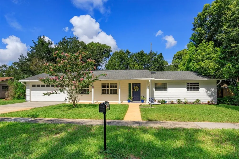 6412 STOCKBRIDGE AVENUE Orlando, FL 32809
