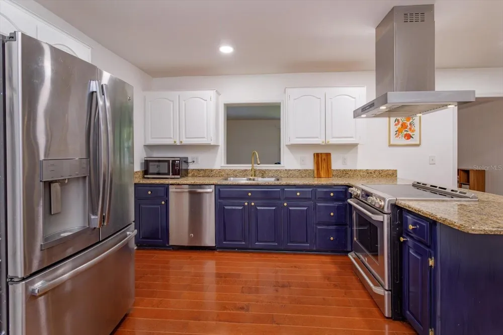 6412 STOCKBRIDGE AVENUE Orlando, FL 32809