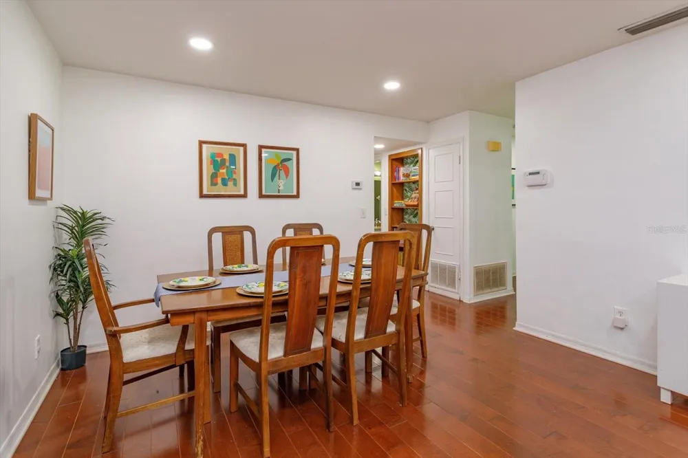 6412 STOCKBRIDGE AVENUE Orlando, FL 32809