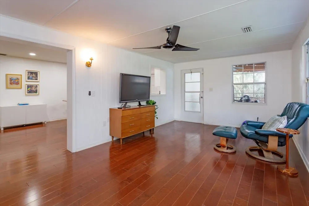 6412 STOCKBRIDGE AVENUE Orlando, FL 32809