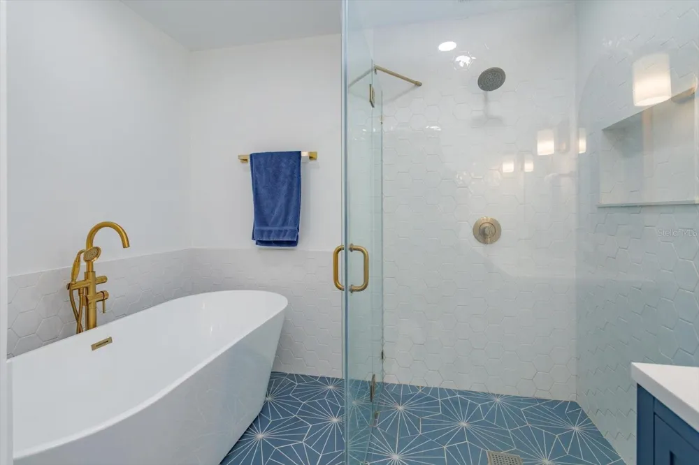 6412 STOCKBRIDGE AVENUE Orlando, FL 32809
