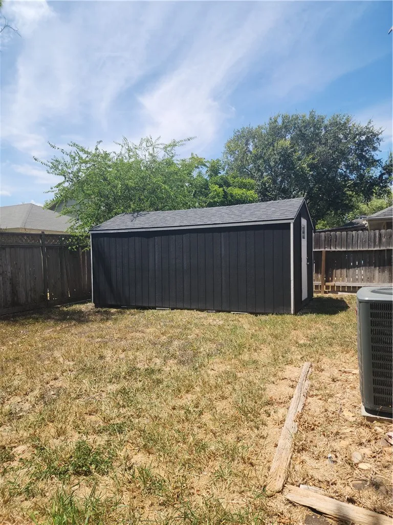 5221 Cromwell Drive Corpus Christi, TX 78413