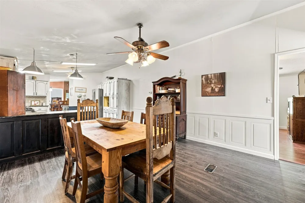252 Blackland Road Riesel, TX 76682