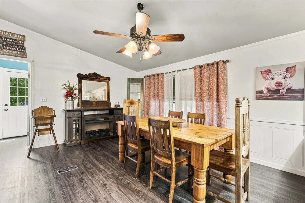 252 Blackland Road Riesel, TX 76682
