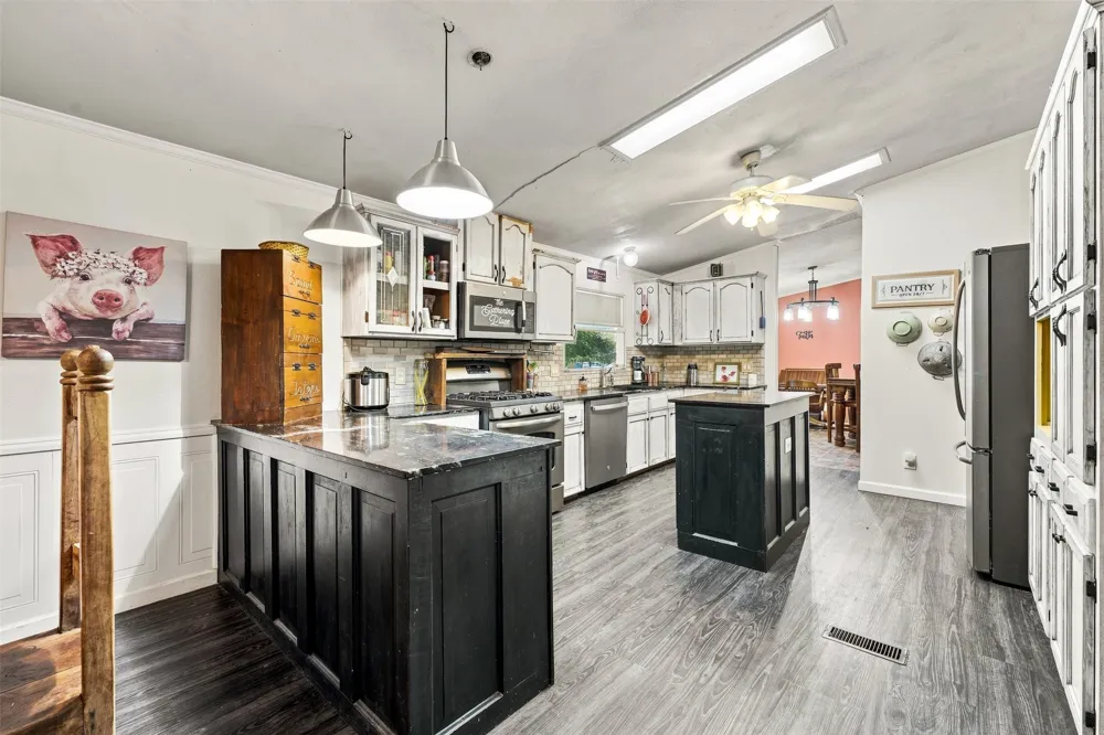 252 Blackland Road Riesel, TX 76682