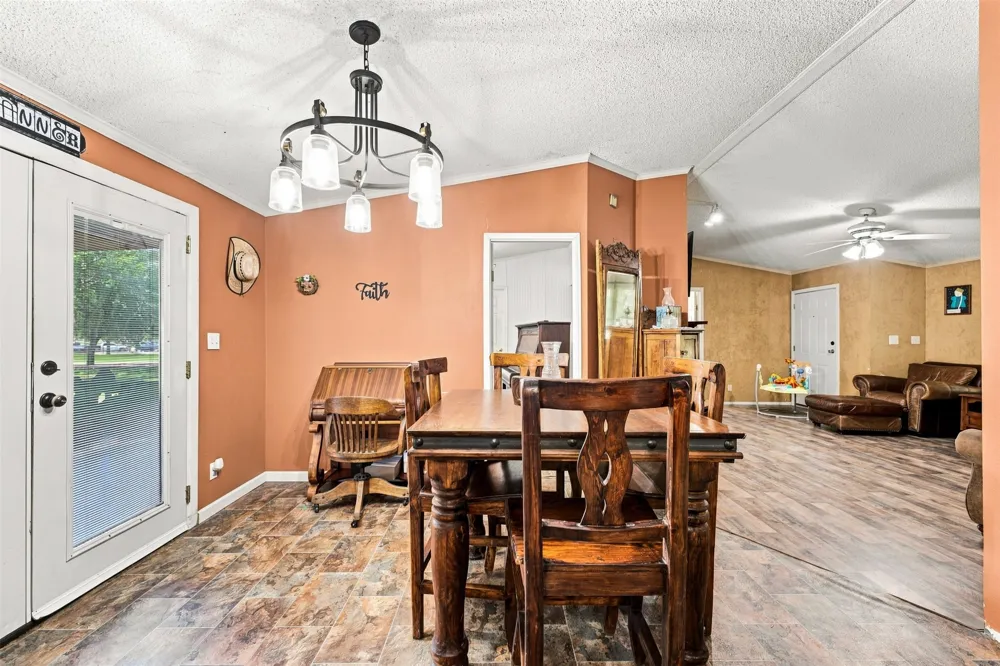252 Blackland Road Riesel, TX 76682