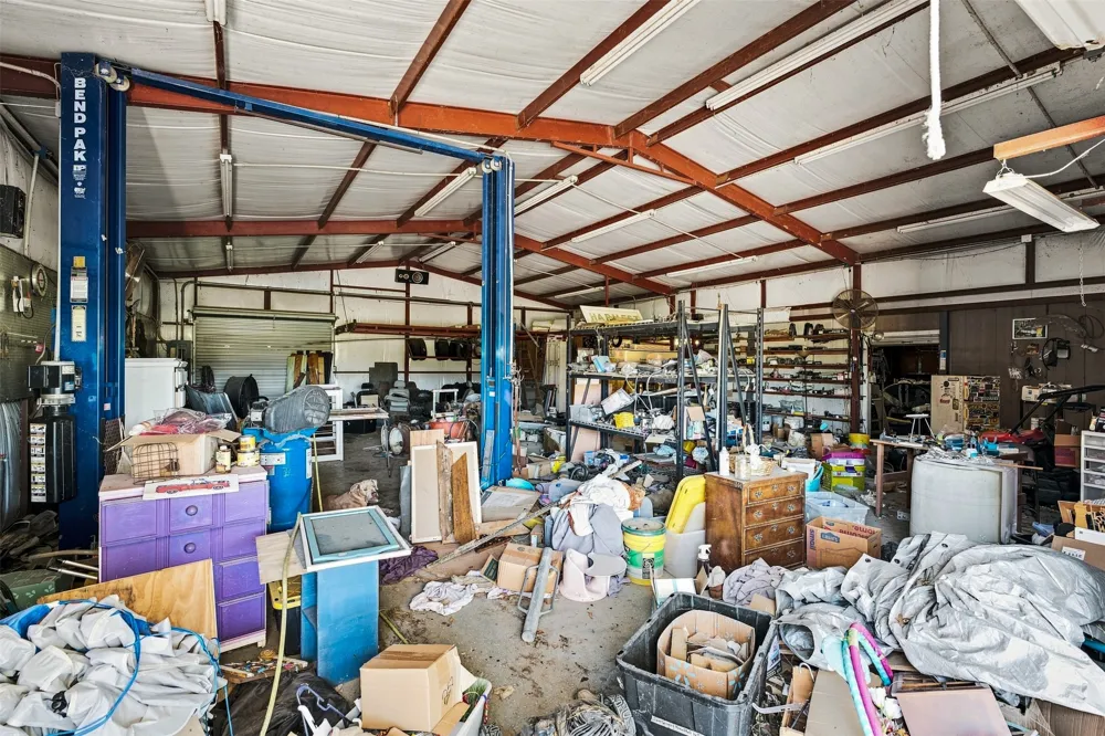 252 Blackland Road Riesel, TX 76682